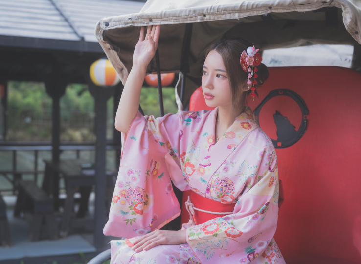 青春日式和服少女