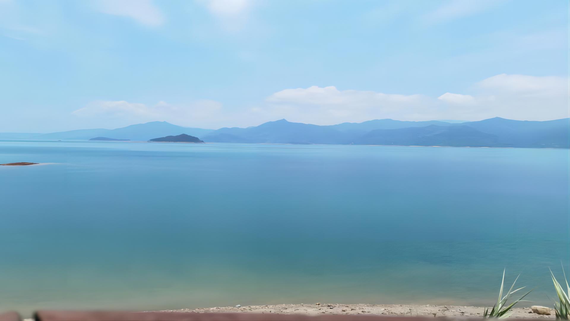 湖绿