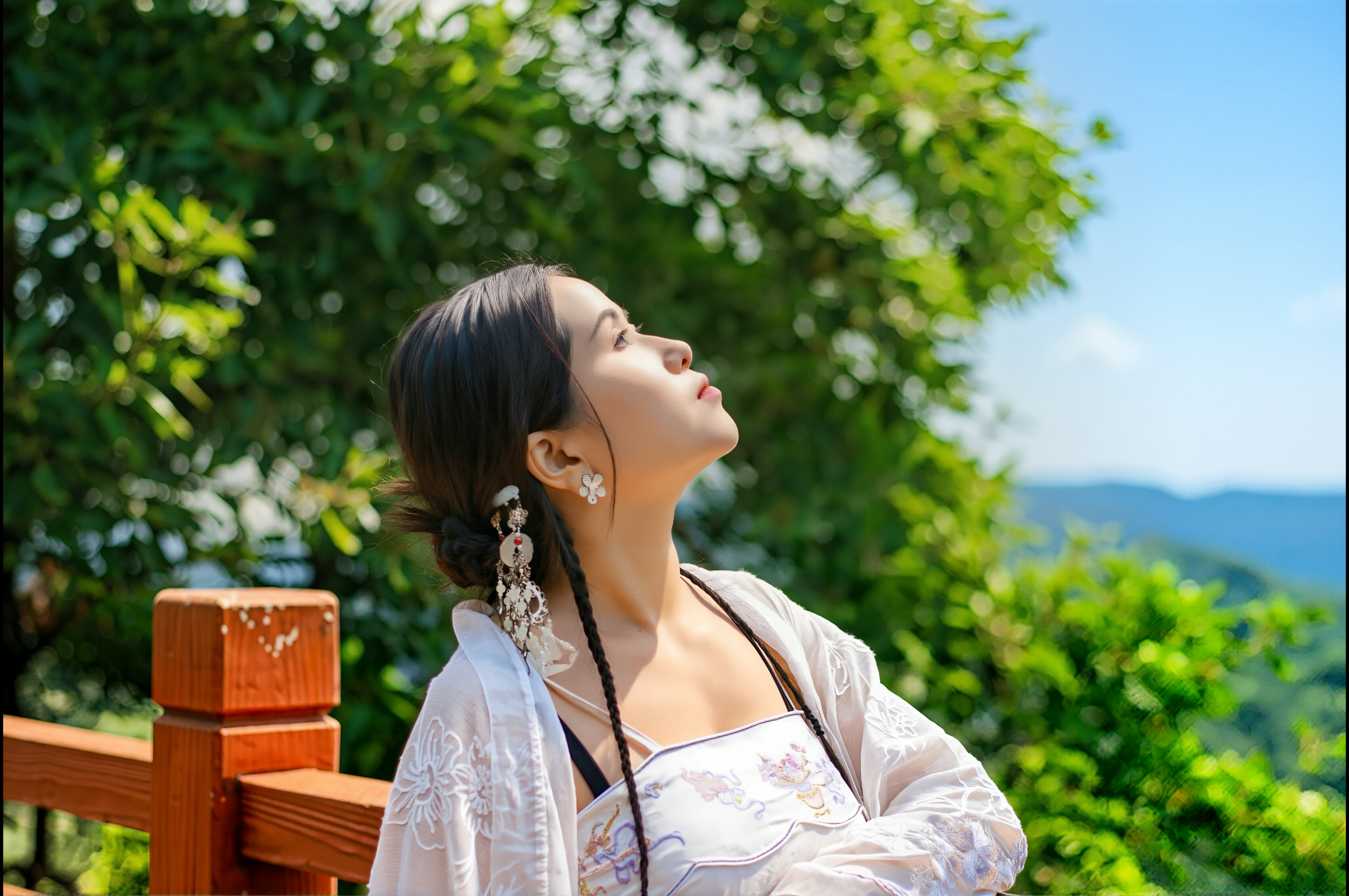 婷婷玉立