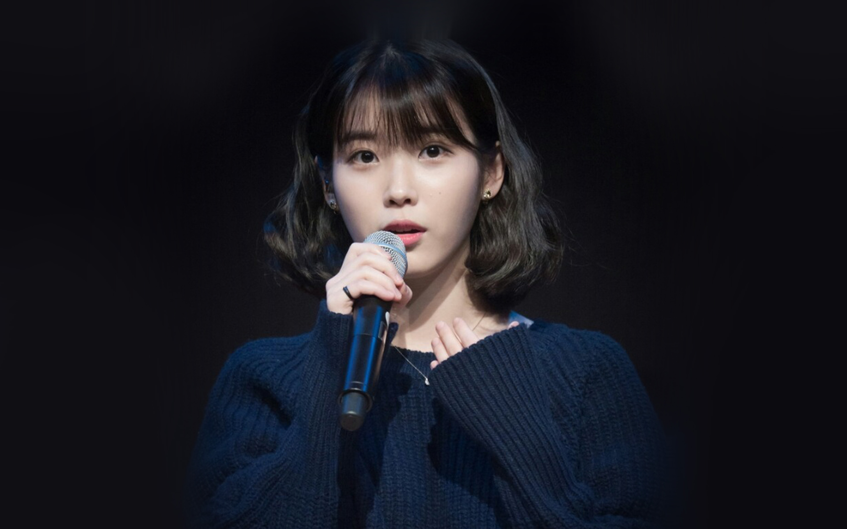 IU