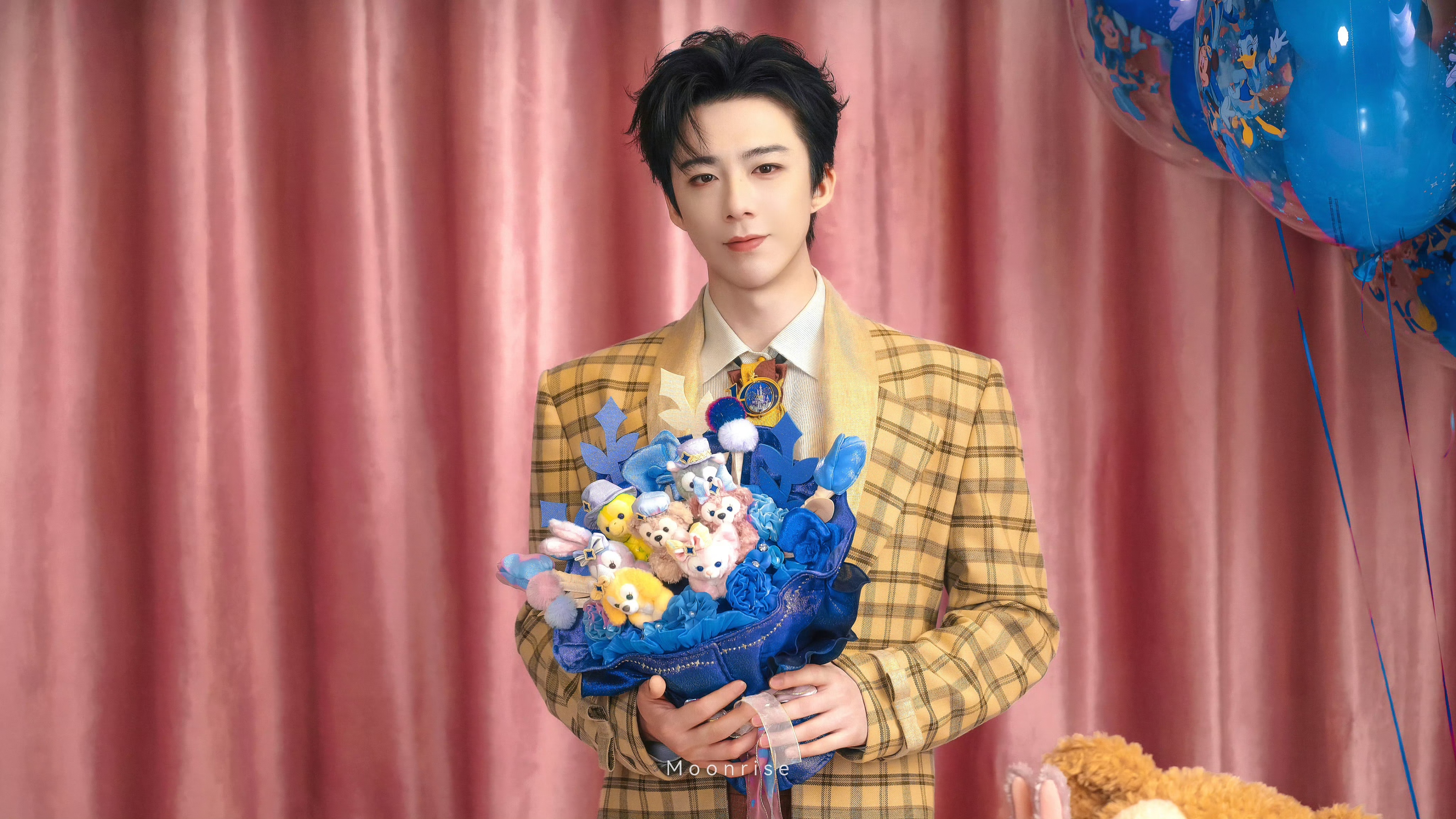 刘宇宁迪士尼十周年