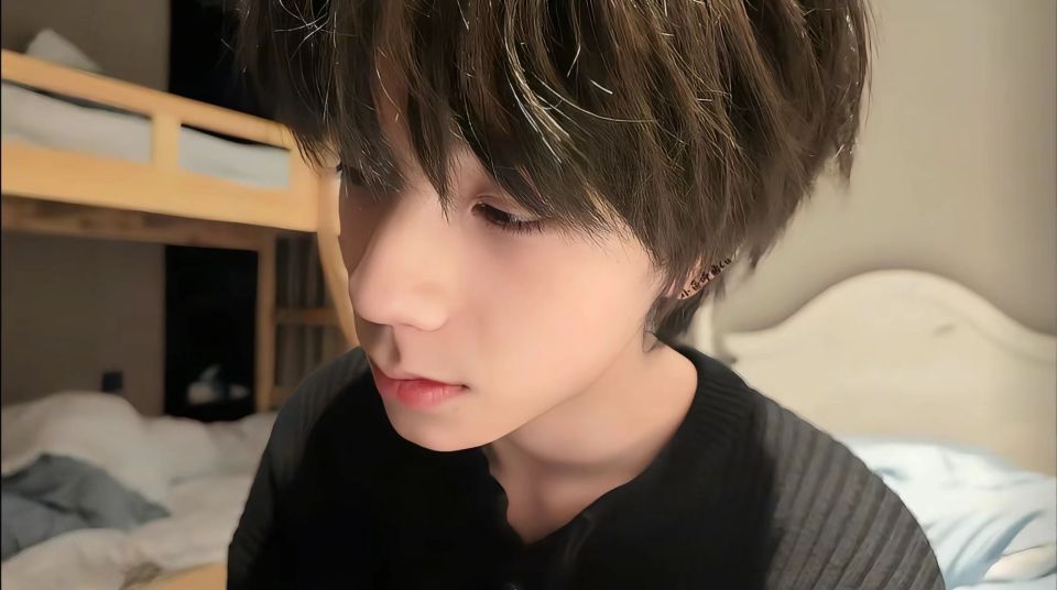 王橹杰