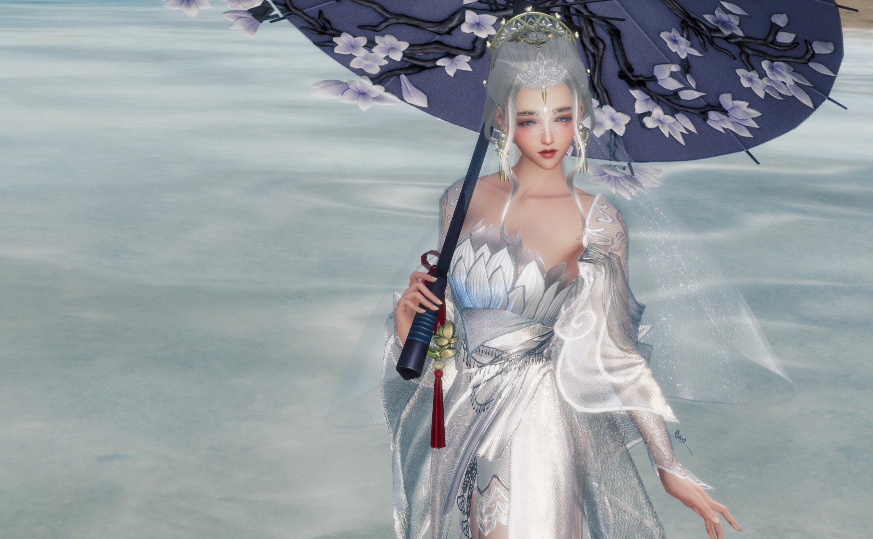 持淡紫花纸伞的银白古风女子，浅灰雾面水畔背景