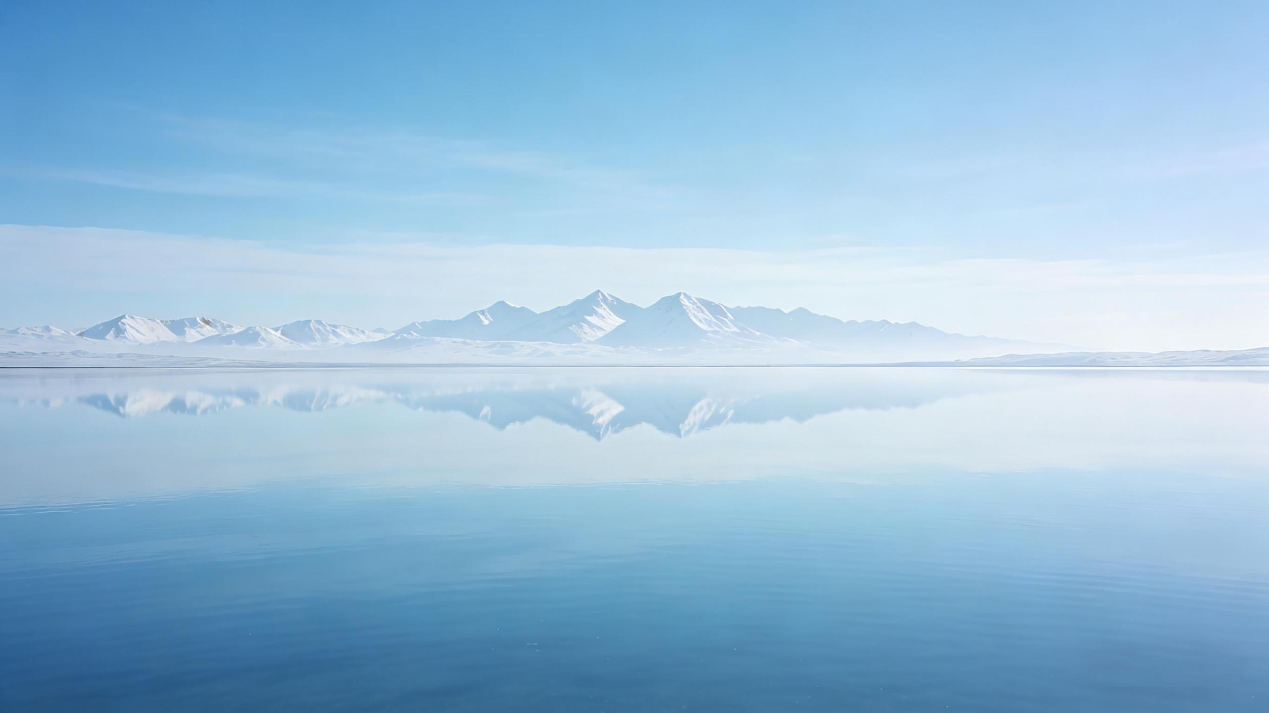 雾霭山河极简风壁纸