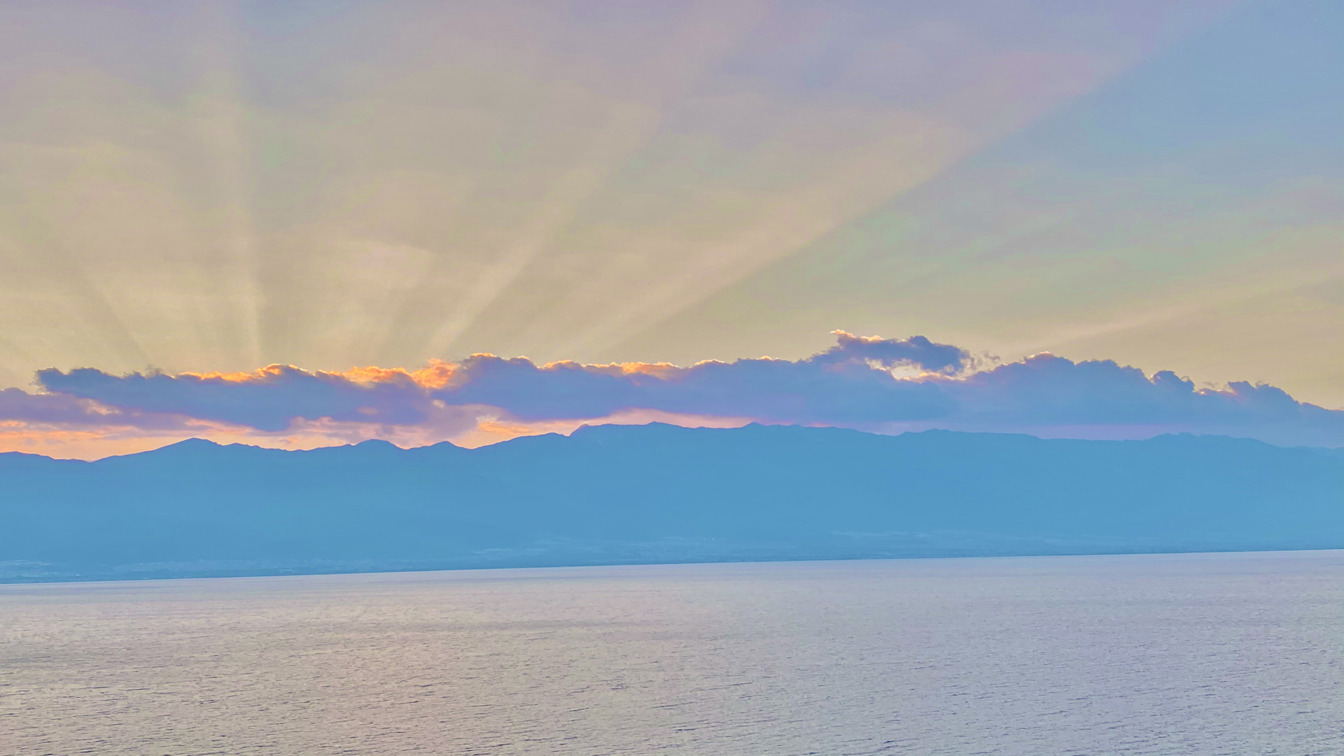 大理的朝朝暮暮(风景静态壁纸) - 静态壁纸下载 - 元气壁纸