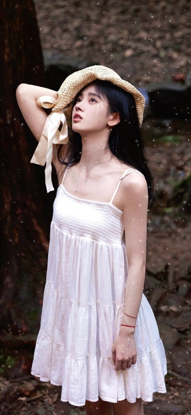 鞠婧祎