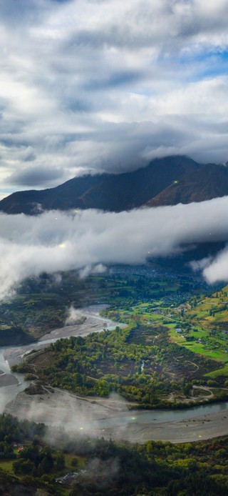 4k 蓝天白云青山