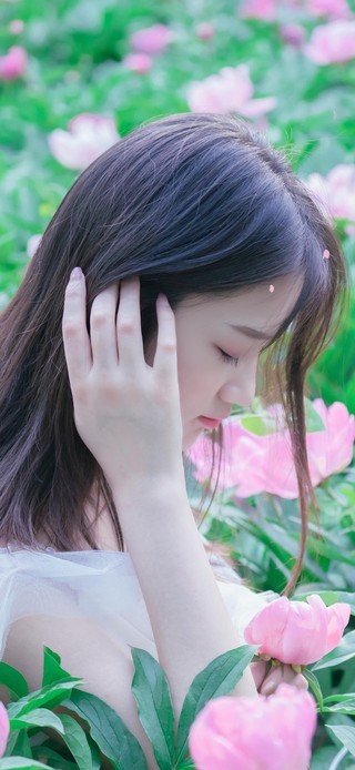 唯美鲜花女孩
