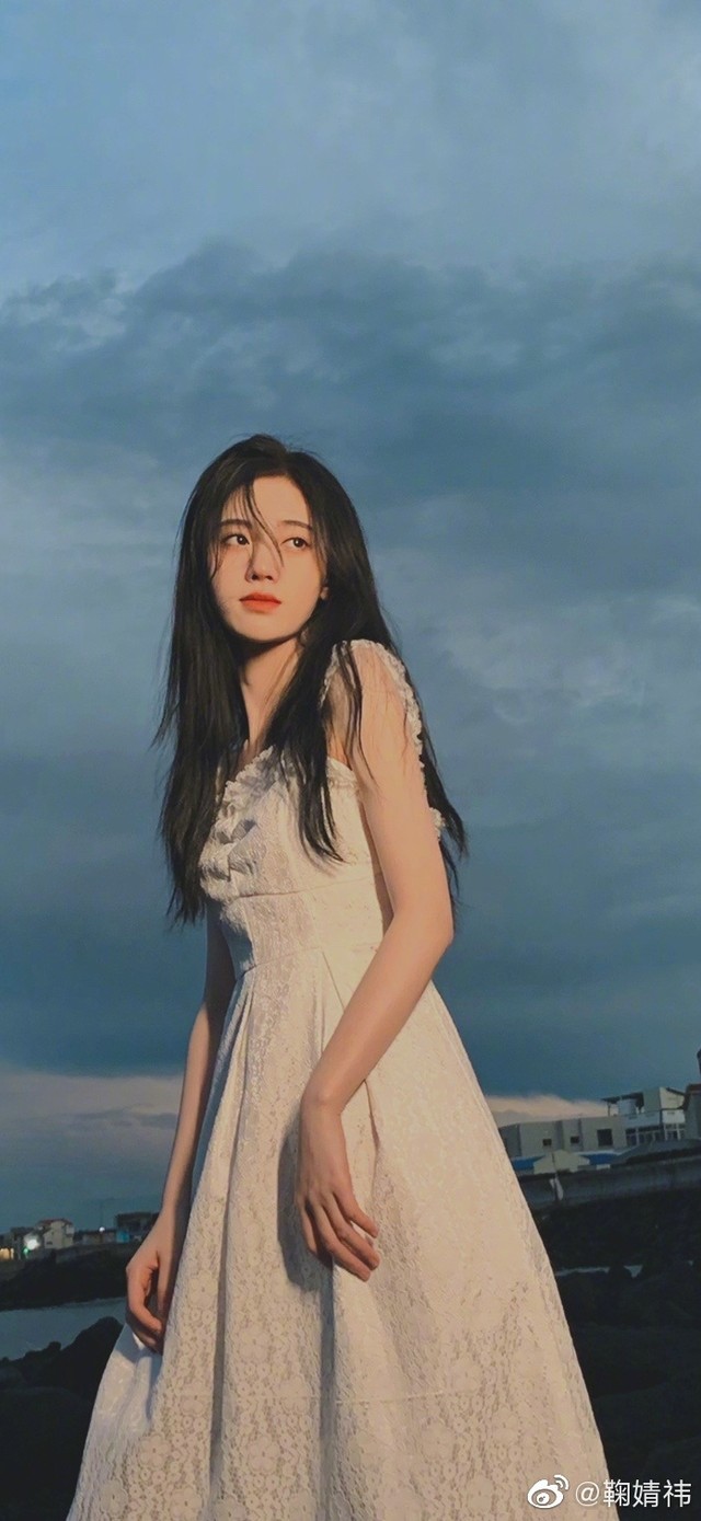 鞠婧祎