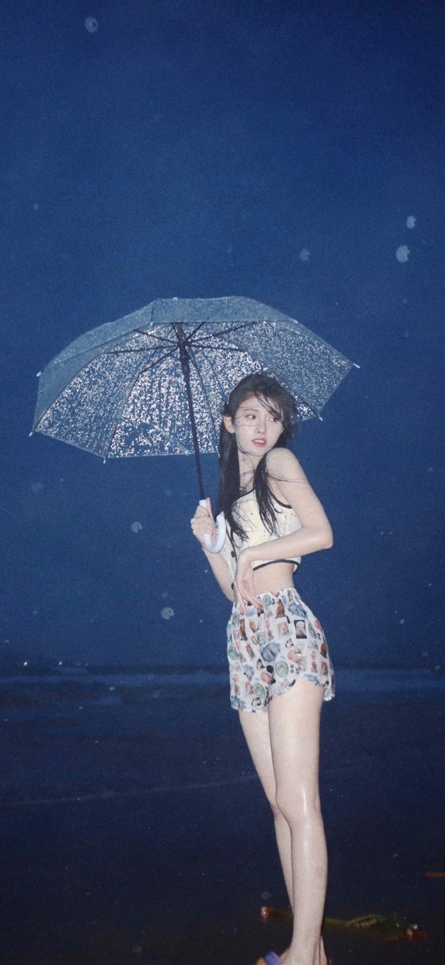 鞠婧祎
