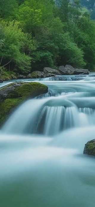 治愈小溪瀑布风景