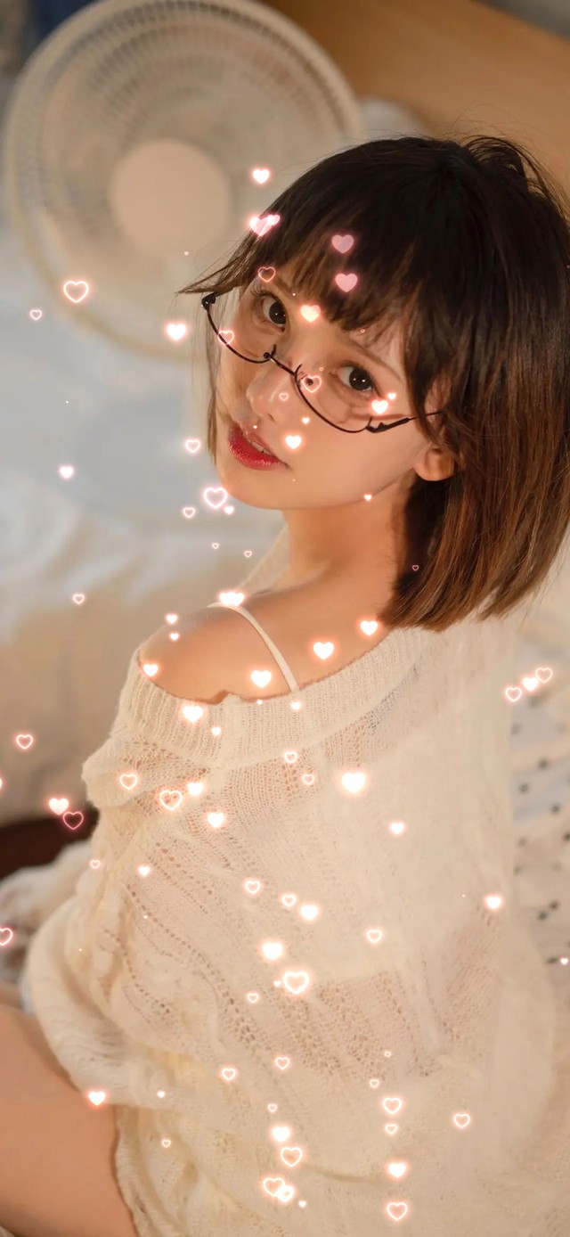 眼镜女孩