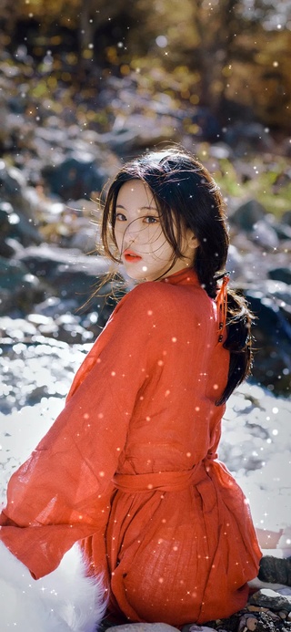 古装雪景美女