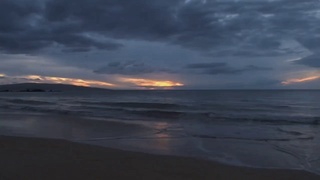 看海的人真的只是在看海吗