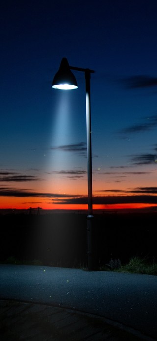 唯美夕阳黄昏公路路灯