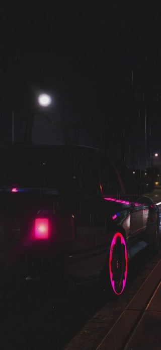 4K雨中战车