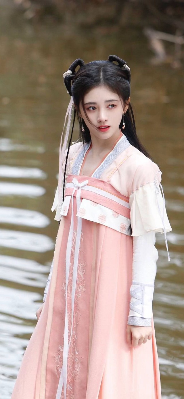  鞠婧祎