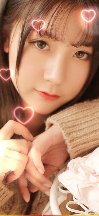 居家清纯可爱美女