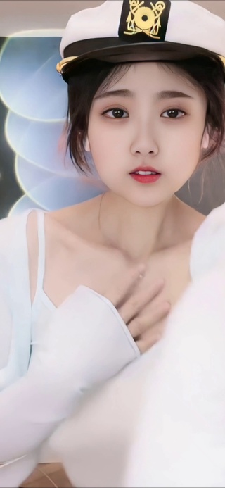 可爱萝莉微胖女神圆脸女孩跳舞蹈