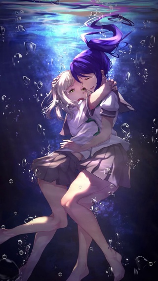 水下女孩