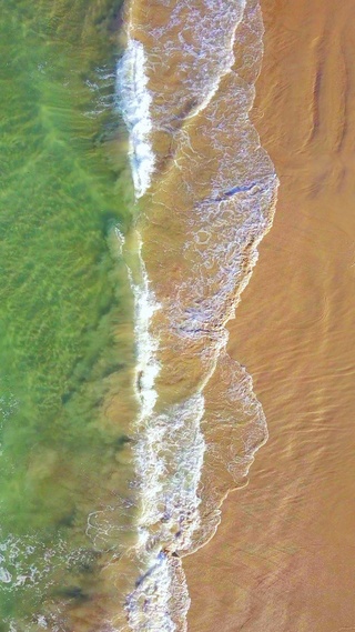 俯瞰沙滩海浪 4K