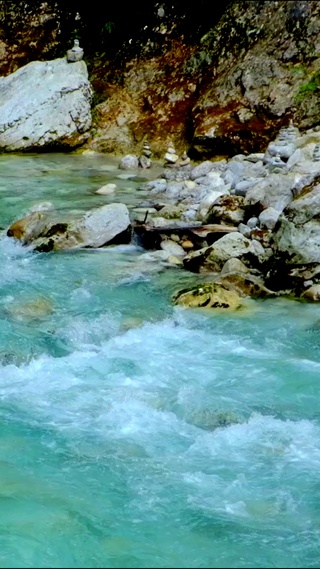 治愈护眼小河 4K