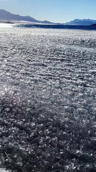 赛里木湖冰推
