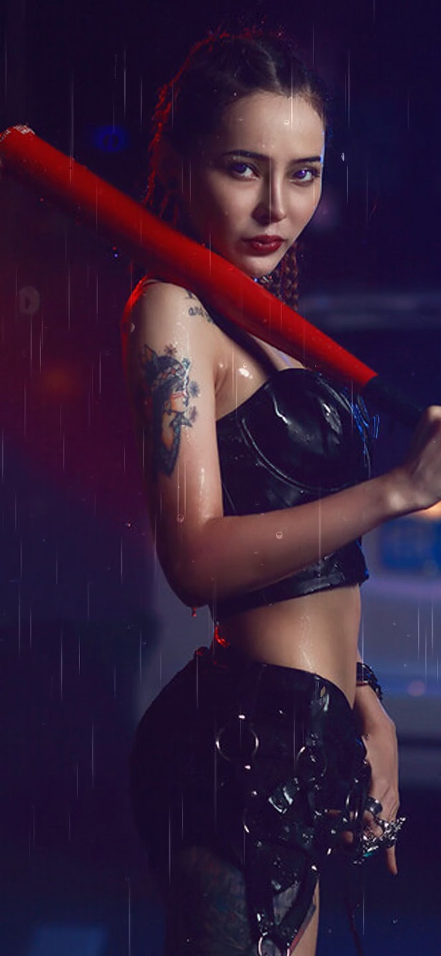 下雨天的美少女