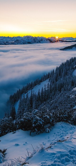 雪山云海