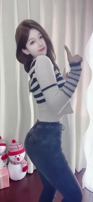 可爱甜妹天花板身材