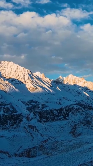 白云雪峰