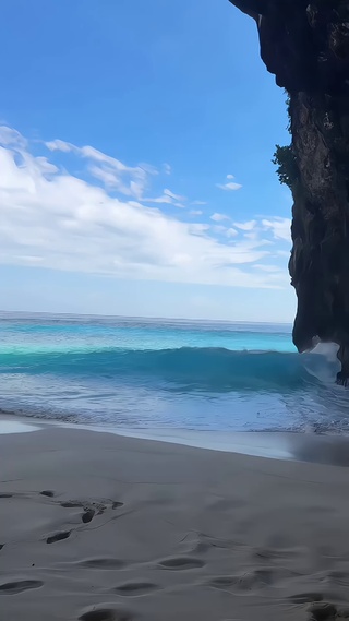 蓝天碧海