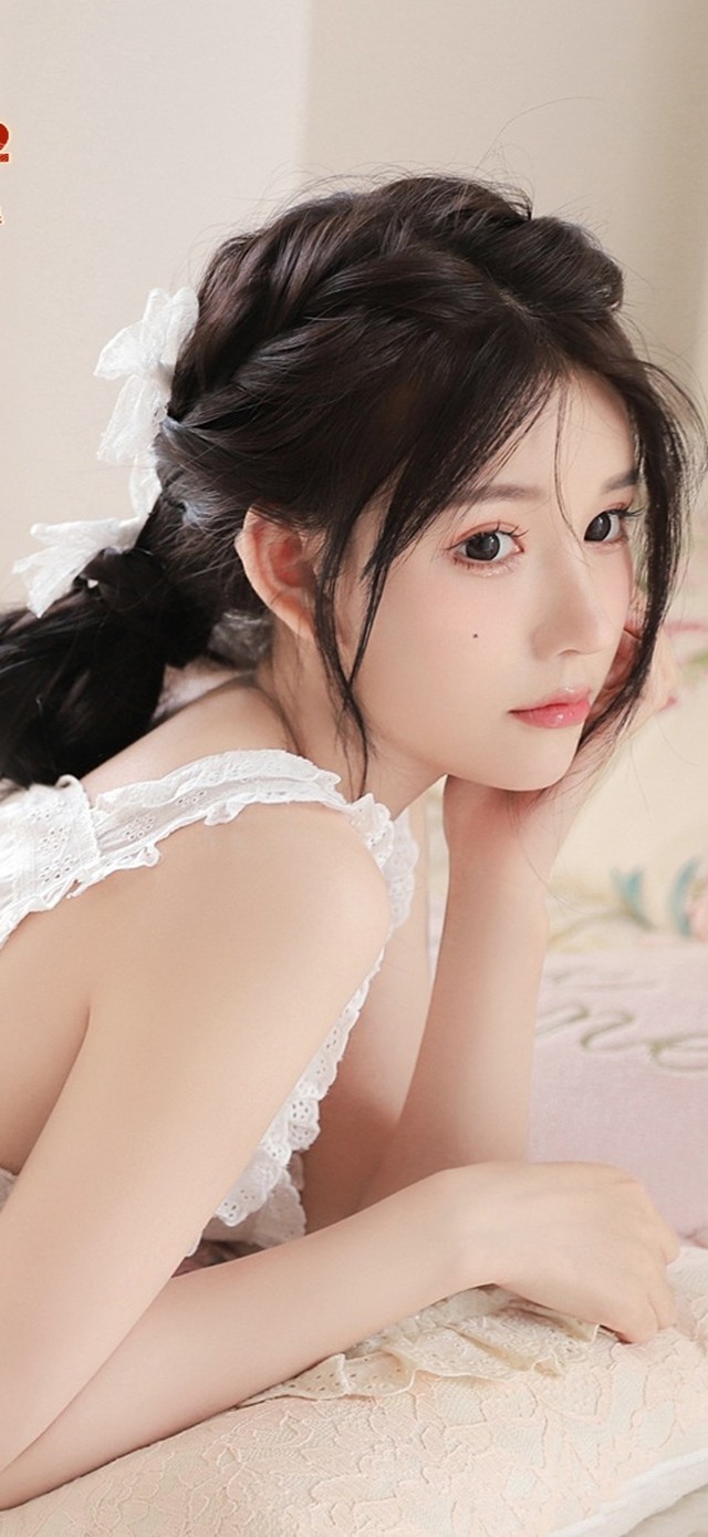 清纯白丝长腿美女