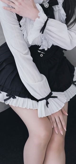 美人如花隔云端