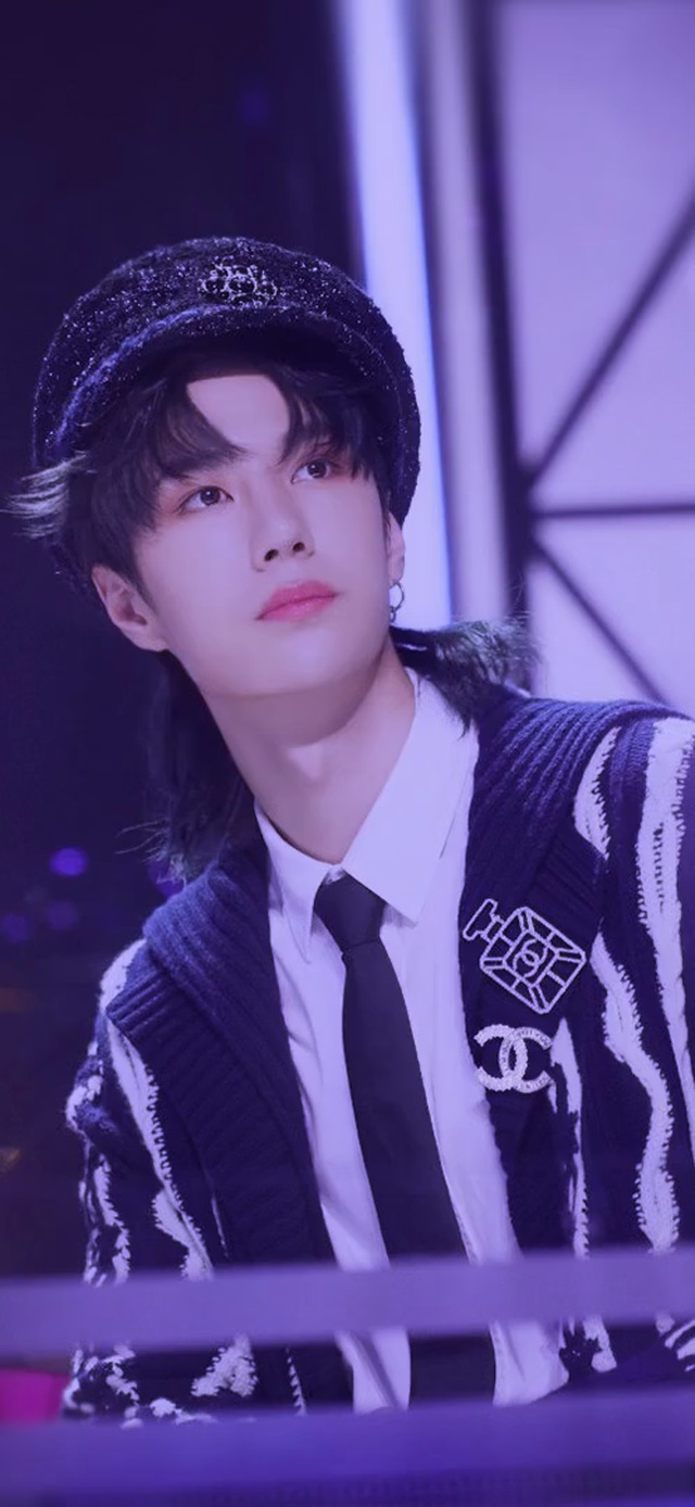 王一博 创造101导师造型