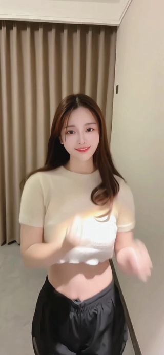 青春甜美可爱美女