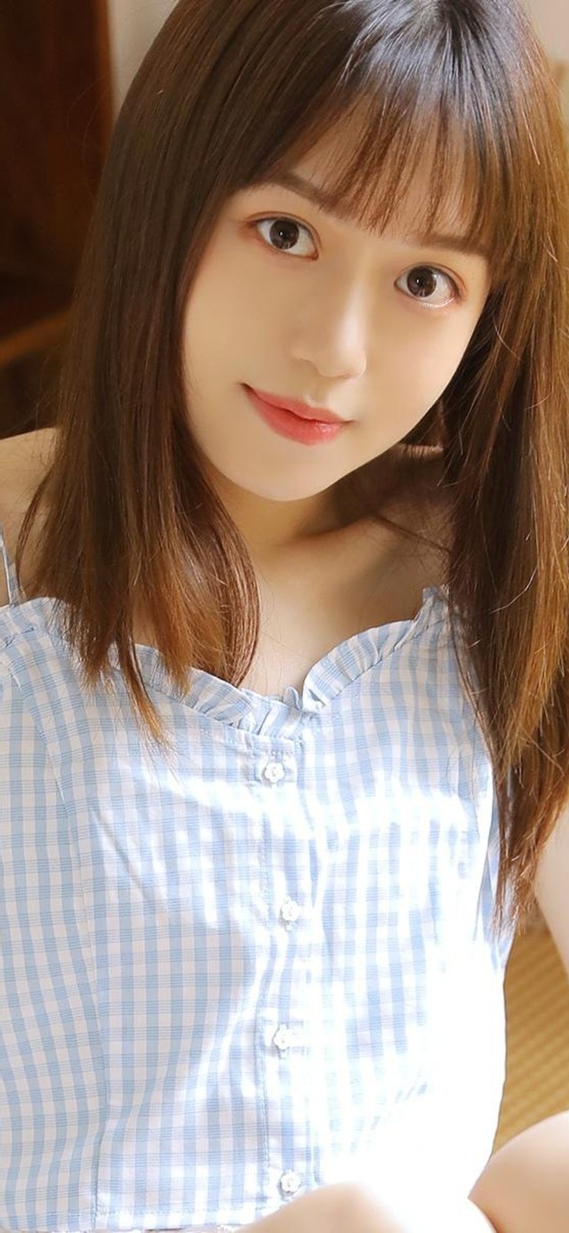 居家清纯可爱美女壁纸