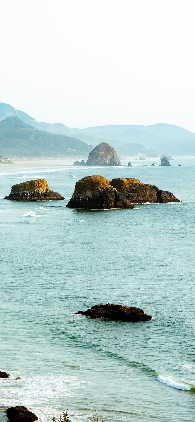 4K治愈海浪梦幻海边沙滩远景