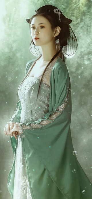 4K青蛇cos汉服美女