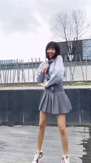 美女