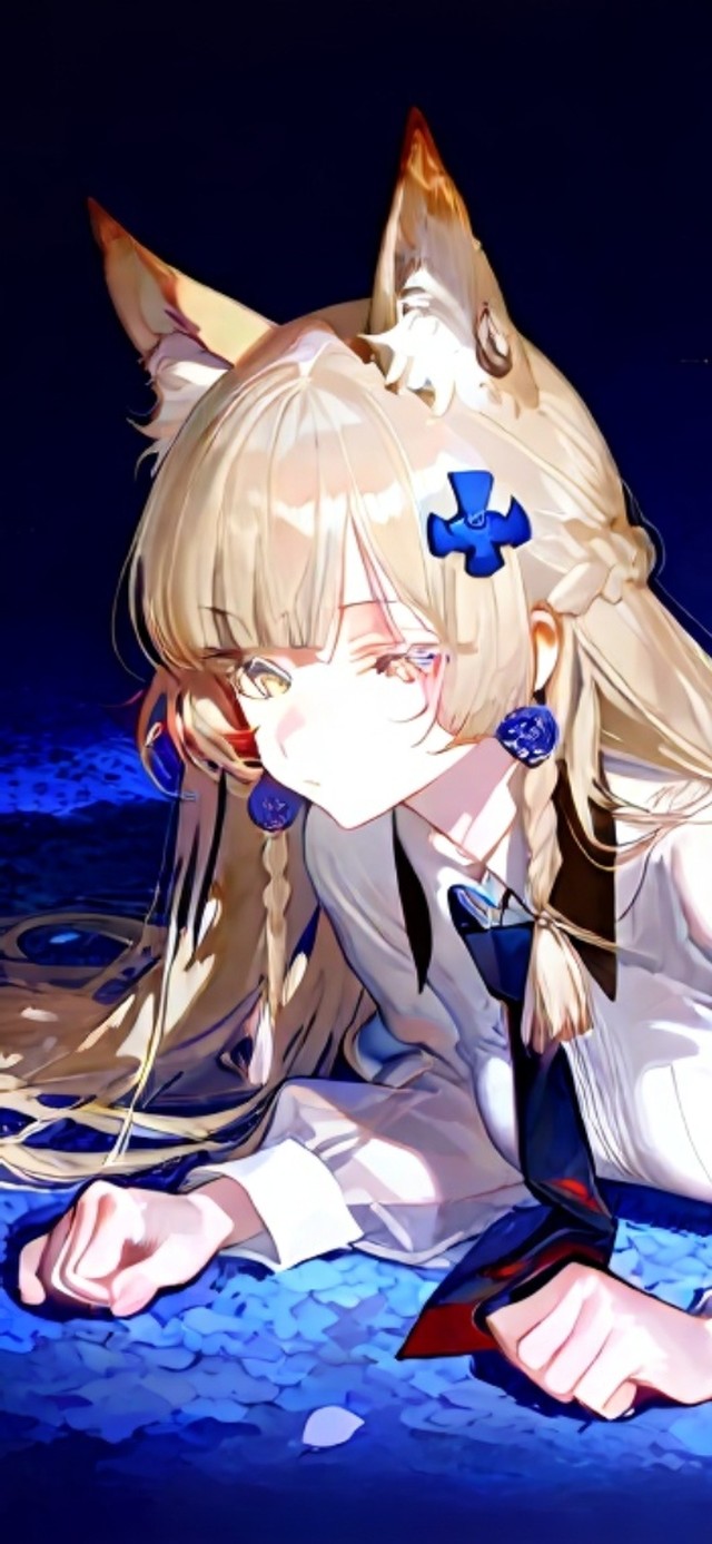 趴着的黑丝高跟鞋美女-忍冬