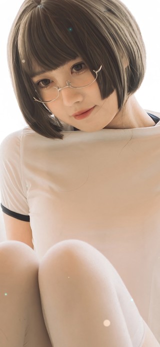 4K性感短发制服美女