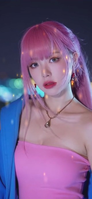 笑倩兮，美目盼兮