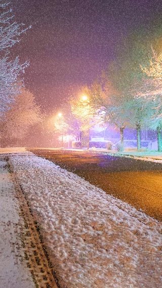 爆款彩色雪景