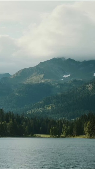 苍山
