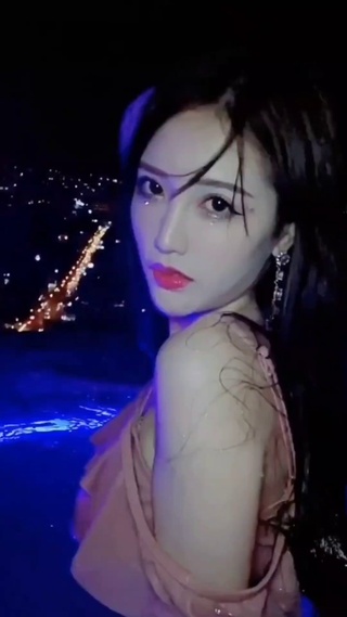 美女