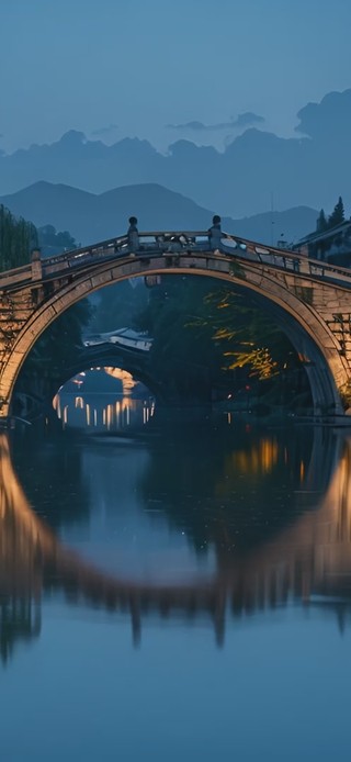 古镇夜景浪漫圆月中秋月亮