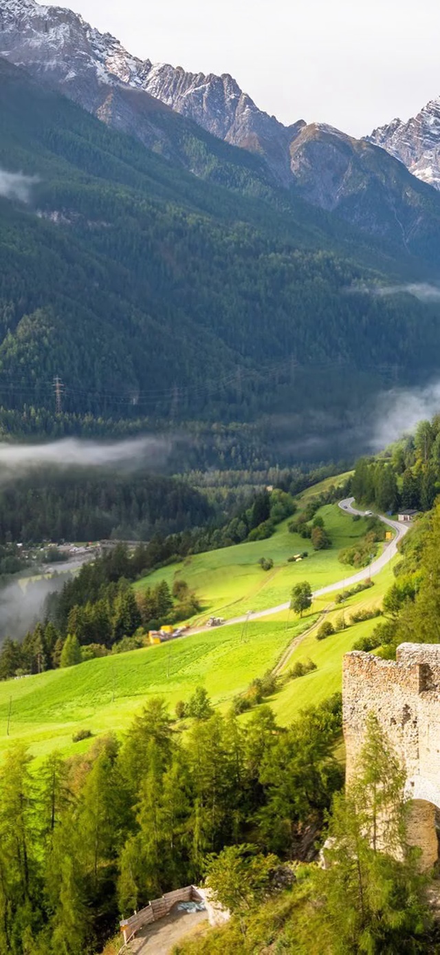 谷中风光（含时钟