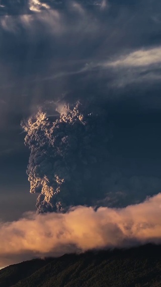 火山爆发