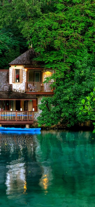 治愈护眼森林湖泊小屋